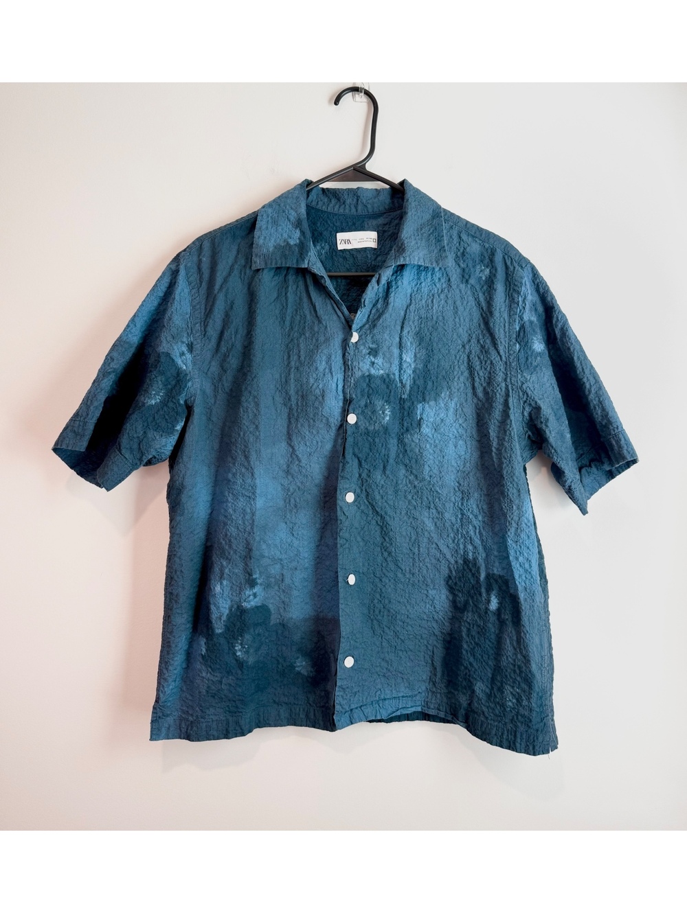 Zara Men’s Large Textured Blue Short Sleeve Shirt